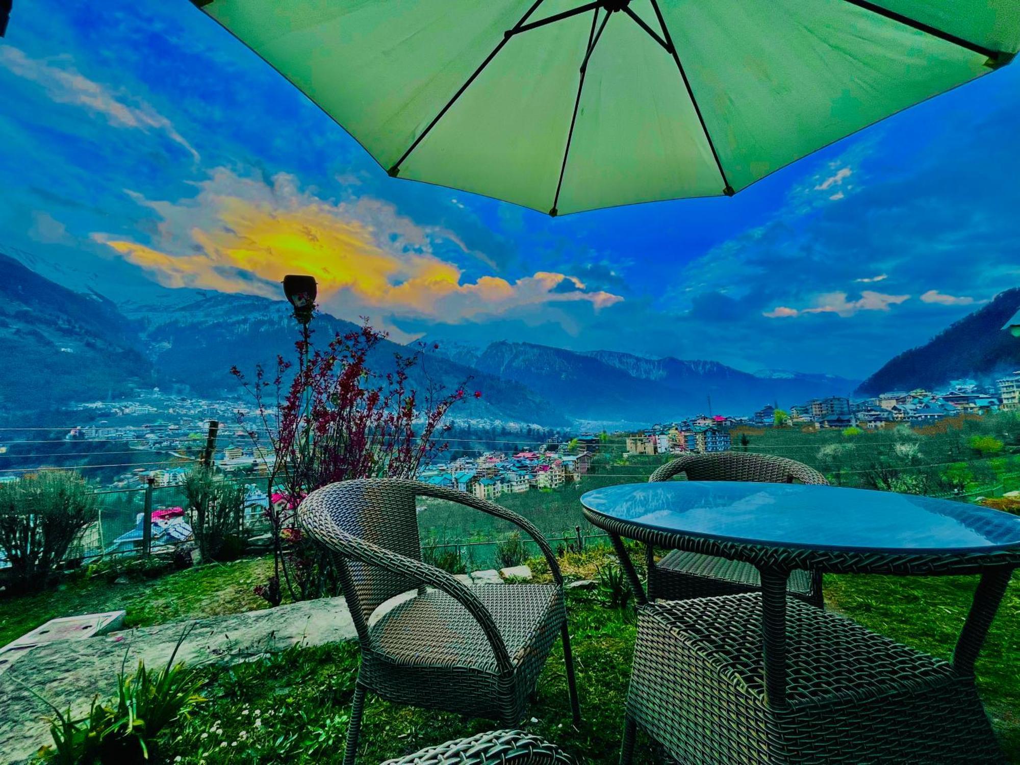 Himalayan Nomad Cottage, Manali ! All 2 Bedroom Independent Cottages ! Personal Lawn Every Cottage ! Parking ! Scenic Mountains View ! Spacious Rooms ! Extérieur photo