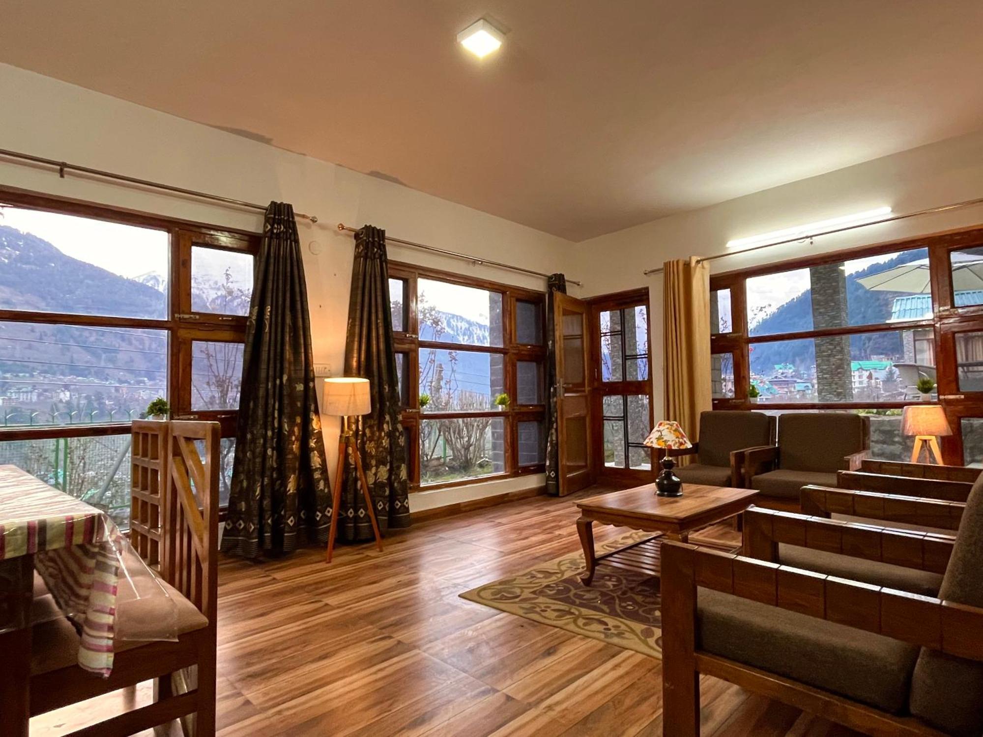 Himalayan Nomad Cottage, Manali ! All 2 Bedroom Independent Cottages ! Personal Lawn Every Cottage ! Parking ! Scenic Mountains View ! Spacious Rooms ! Extérieur photo