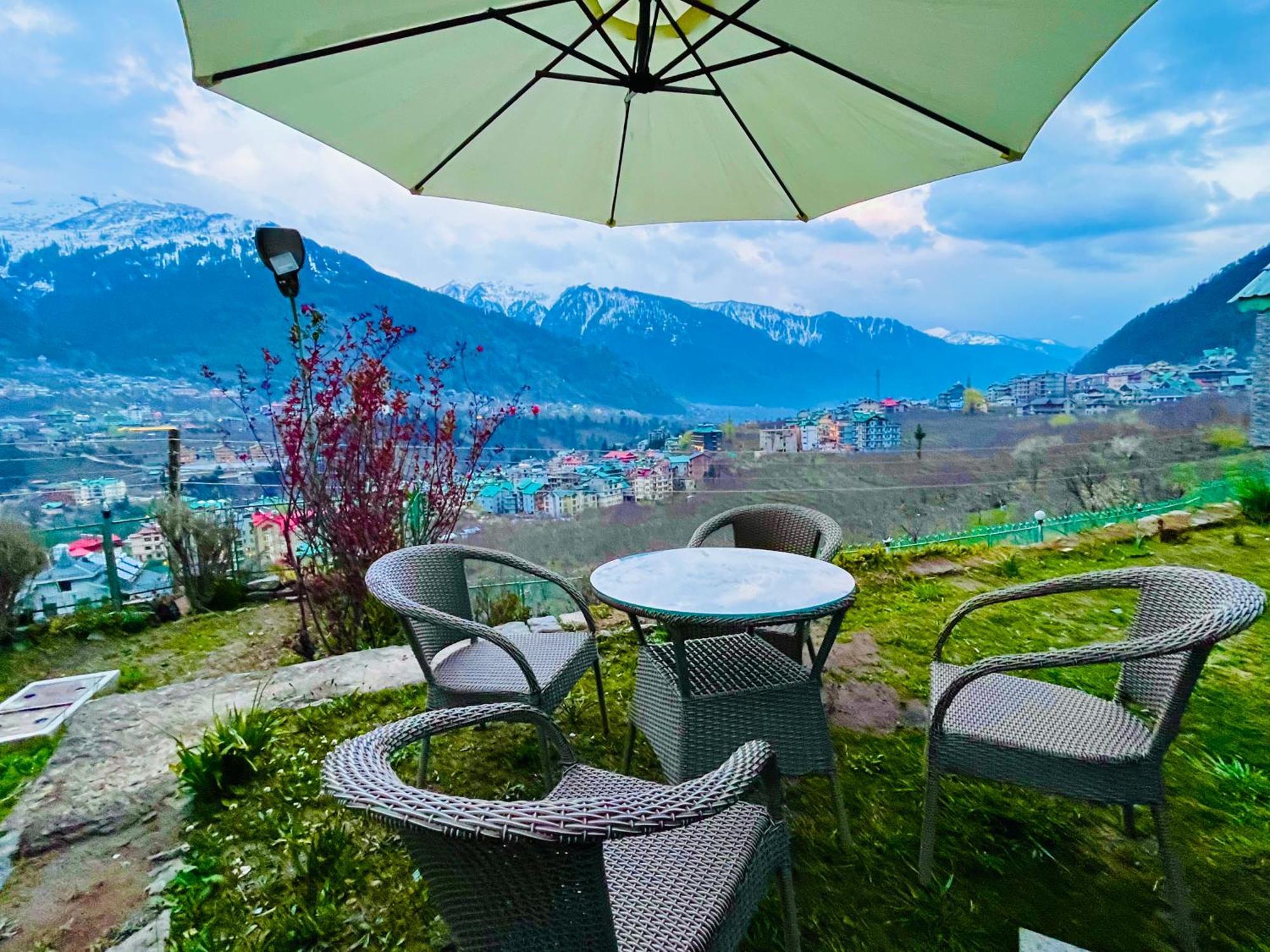Himalayan Nomad Cottage, Manali ! All 2 Bedroom Independent Cottages ! Personal Lawn Every Cottage ! Parking ! Scenic Mountains View ! Spacious Rooms ! Extérieur photo