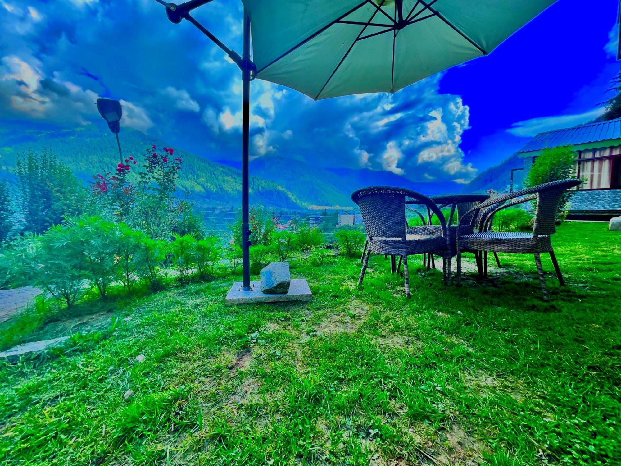 Himalayan Nomad Cottage, Manali ! All 2 Bedroom Independent Cottages ! Personal Lawn Every Cottage ! Parking ! Scenic Mountains View ! Spacious Rooms ! Extérieur photo