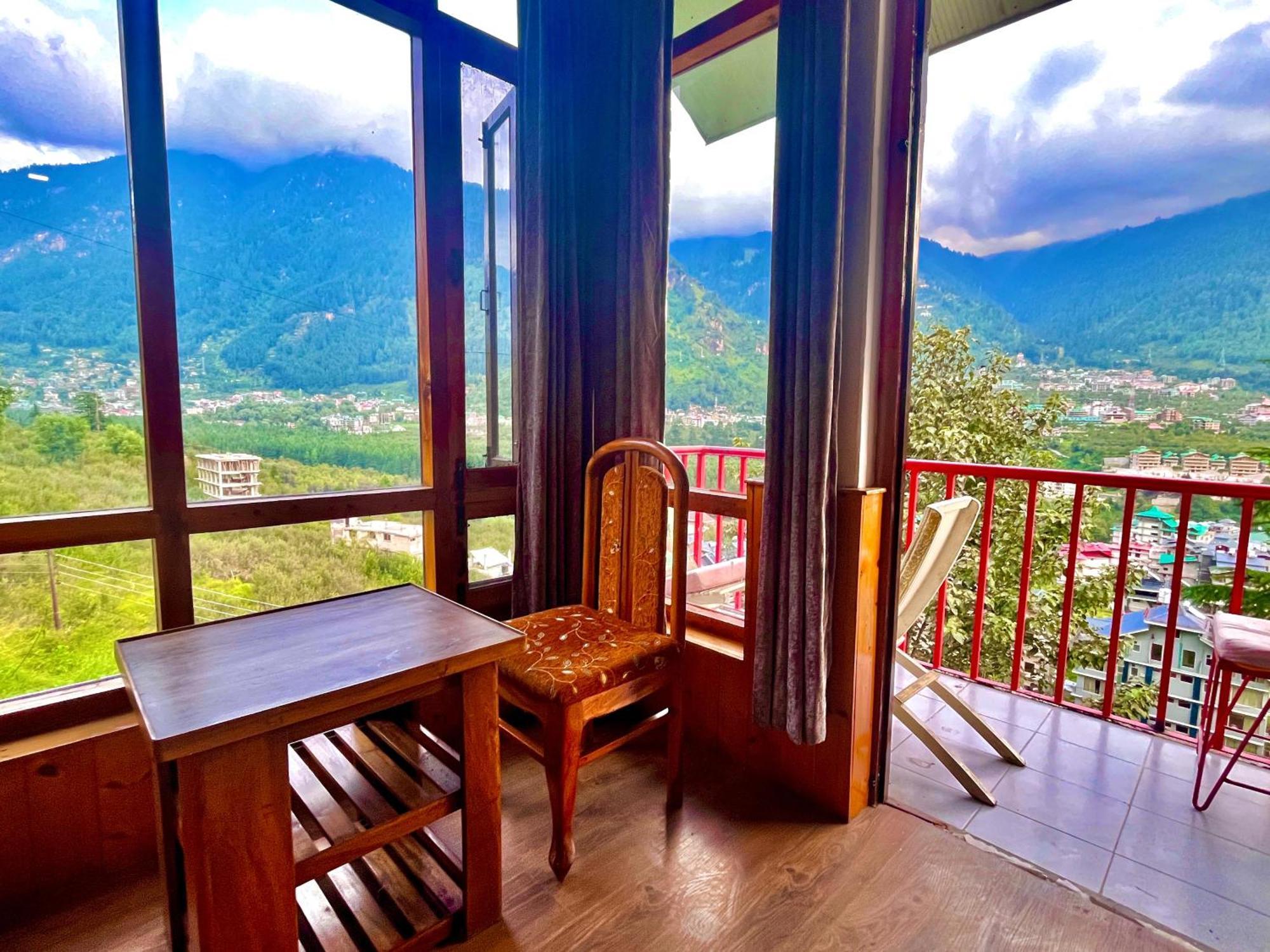 Himalayan Nomad Cottage, Manali ! All 2 Bedroom Independent Cottages ! Personal Lawn Every Cottage ! Parking ! Scenic Mountains View ! Spacious Rooms ! Extérieur photo