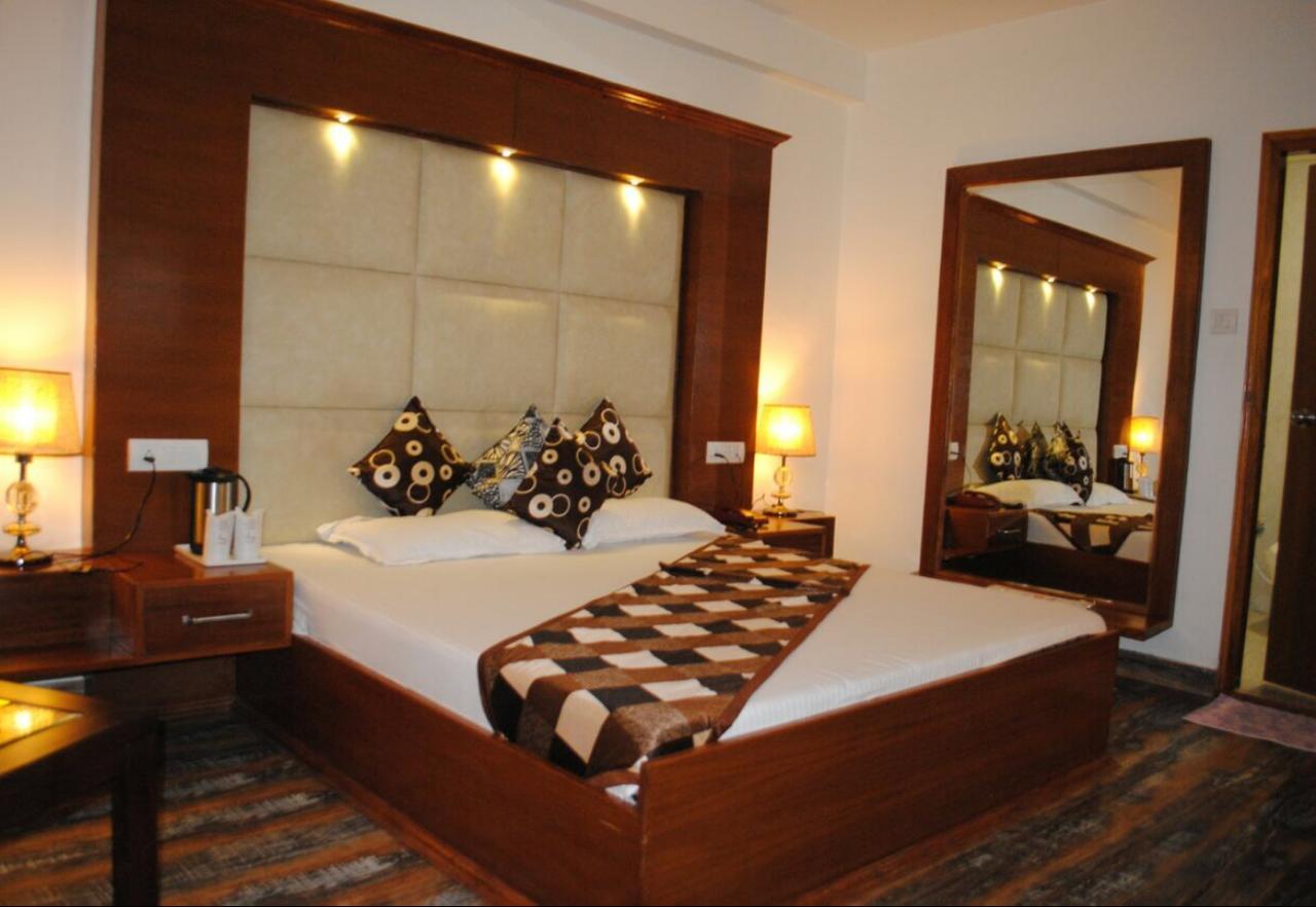 Himalayan Nomad Cottage, Manali ! All 2 Bedroom Independent Cottages ! Personal Lawn Every Cottage ! Parking ! Scenic Mountains View ! Spacious Rooms ! Extérieur photo